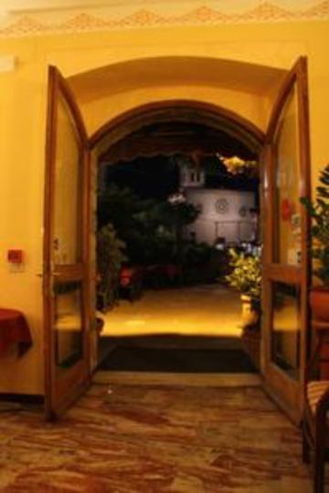 Berti Hotel 2*
