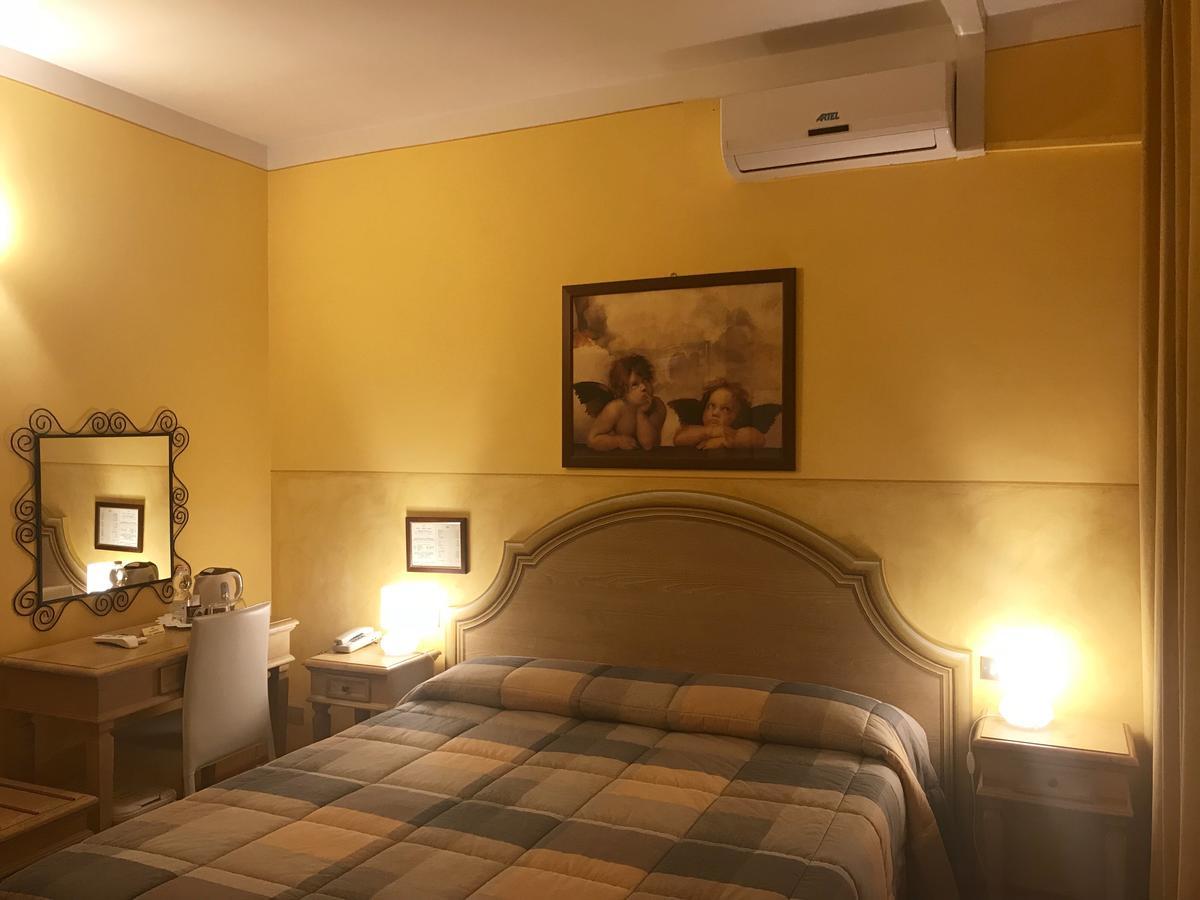 Berti Hotel 2*