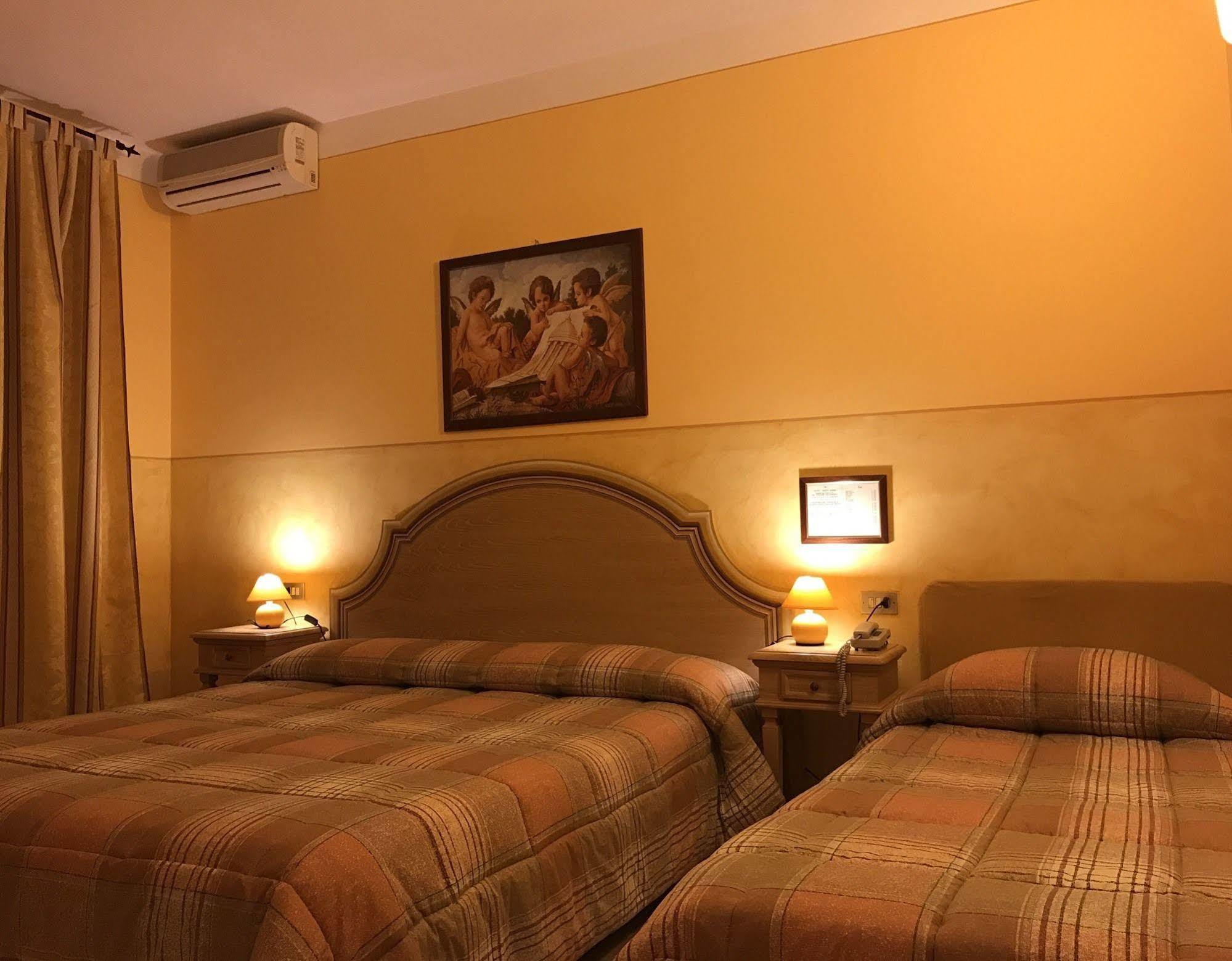 Berti Hotel 2*